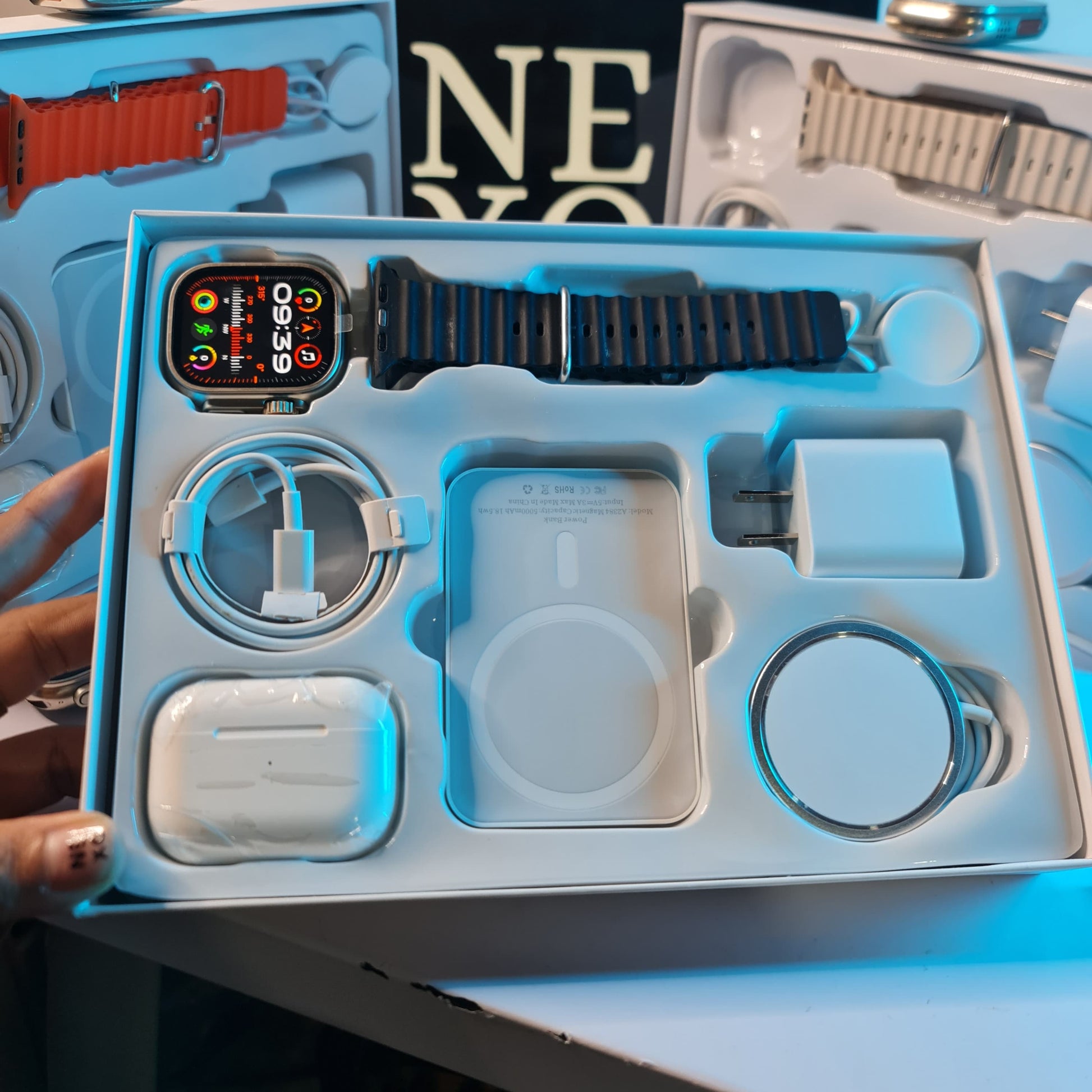 Combo Smartwatch + Audifonos In Ear Pro + Power Bank + accesorios